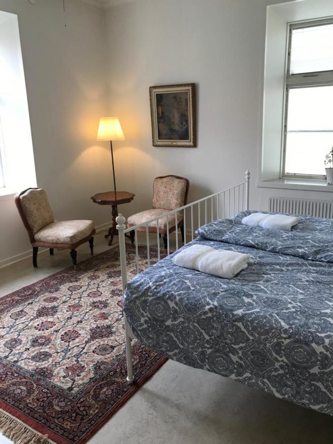 Eds Bruk Basecamp Guest House Edsbruk Bagian luar foto